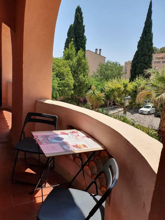 Studio Avec Grand Balcon- Residence De Caractere Бандоль Екстер'єр фото